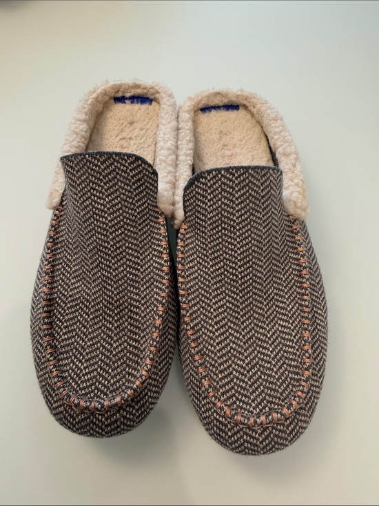 Rothy's Shoes - Rothy's The Scuff Women's Herringbone Slippers in Dark Blue and Cream